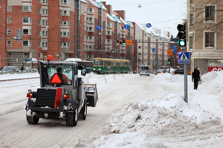 雪免费摄影照片_雪街与冬季道路间隙