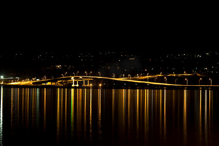 夜湖摄影照片_夜湖大桥