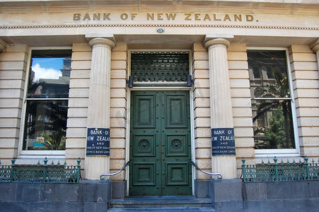 新西兰银行入口外楼