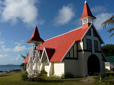 红屋顶教堂