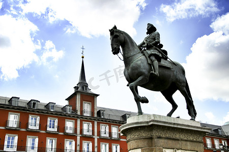 马德里市长广场费利佩三世骑马雕像