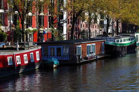 有船屋的宁静阿姆斯特丹运河