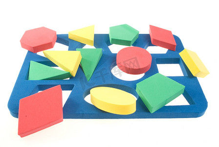 具有彩色几何形状的儿童益智游戏