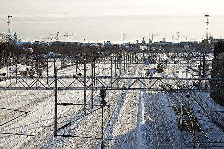 赫尔辛基市中心的铁轨