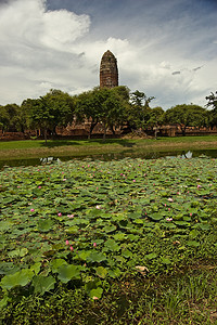 “大城府，大城府。”