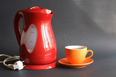 电热水壶和茶