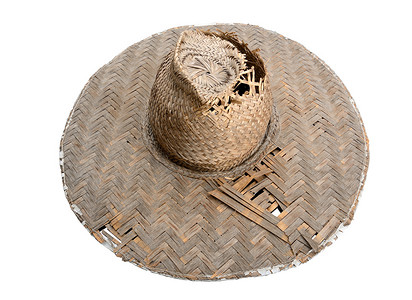 白色背景上的旧泰式竹帽
