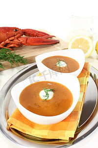 浓汤摄影照片_新鲜烹制的龙虾浓汤