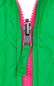 绿色夹克上的粉色拉链