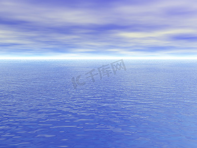 “蓝色的大海，光波，地平线和多云的天空”