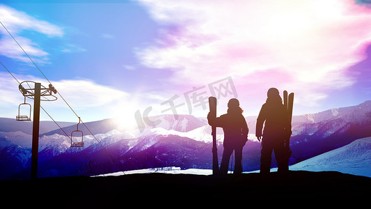 雪道摄影照片_滑雪者站在白雪皑皑的山腰上。