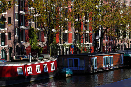 有船屋的宁静阿姆斯特丹运河