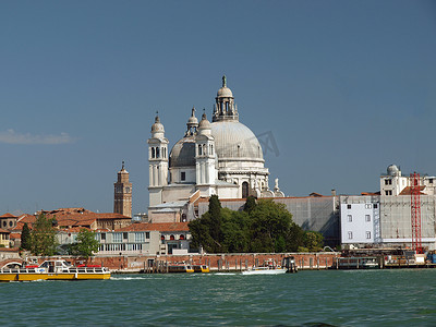 威尼斯 - 从朱代卡运河看到的礼炮大教堂