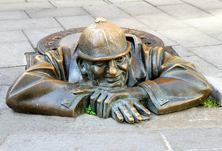 布拉迪斯拉发青铜雕塑人在工作别名 Cumil