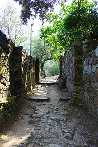 典型的片岩小山村