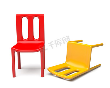 红色和黄色的椅子
