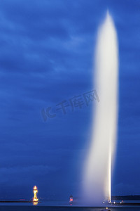 日内瓦摄影照片_日内瓦灯塔和大喷泉