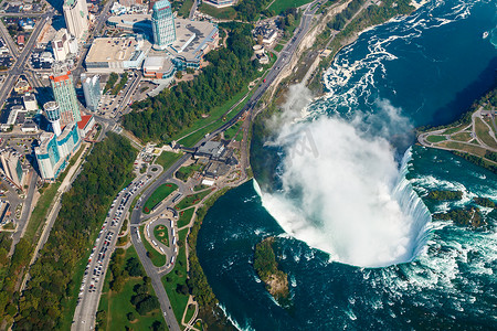 安大略省摄影照片_加拿大安大略省尼亚加拉大瀑布的美妙鸟瞰图