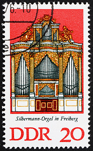 sax摄影照片_“邮票 GDR 1976 Silbermann Organ, Freiberg Cathedral, Sax”