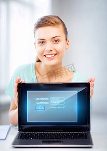 有膝上型计算机和虚拟屏幕的妇女