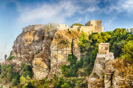 查看西西里岛埃里切的维纳斯中世纪城堡
