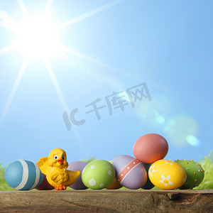 复活节彩蛋和鸡