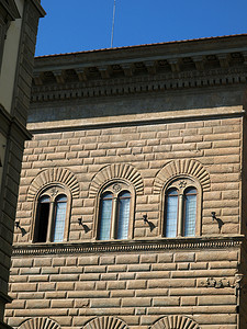 商场外观摄影照片_佛罗伦萨 - 市中心风景如画的古董建筑
