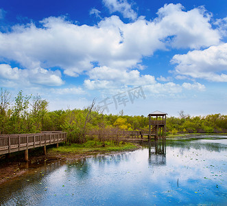 德克萨斯州 sugarland 库里南公园的白湖