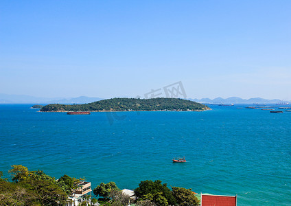 泰国春武里府 Sichang 岛的顶视图。