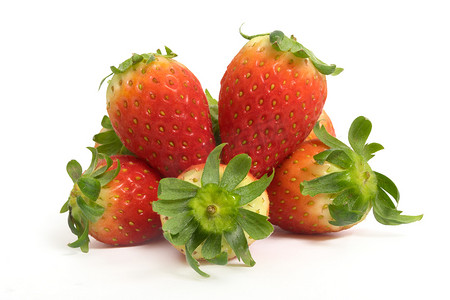 草莓与孤立的白色背景