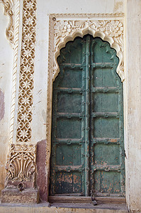 装饰华丽的门在亚洲，拉贾斯坦邦，印度