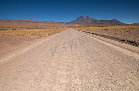 沙漠之路摄影照片_沙漠之路