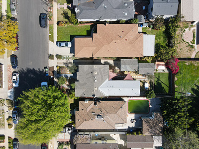 西洛杉矶雷尼尔村附近的鸟瞰图