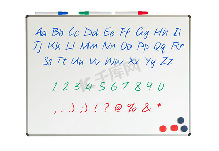 字母、数字和标点符号