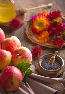 苹果和蜂蜜，犹太新年庆祝活动的传统食品，Rosh Hashana。