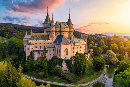 古老美丽的中世纪城堡在博伊尼斯，斯洛伐克，欧洲。