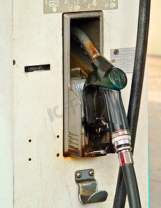 燃油摄影照片_加油站的燃油加油机