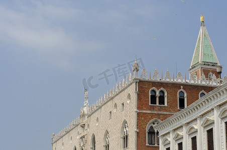 威尼斯的日食摄影照片_威尼斯总督宫屋顶，威尼托，意大利，欧洲