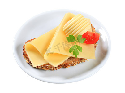 奶酪黄摄影照片_面包和奶酪