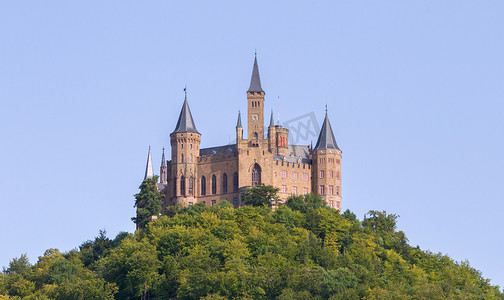 著名霍亨索伦城堡的鸟瞰图，祖传所在地