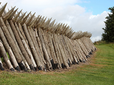 丹麦 Dybboel 战争博物馆的木栅栏