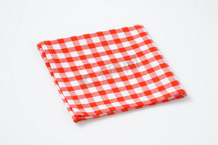 红色和白色的餐巾