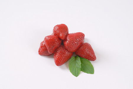一堆蜜饯草莓