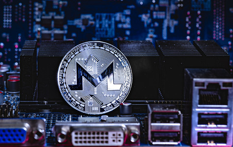 Monero cryptocurrency 物理硬币的正面视图