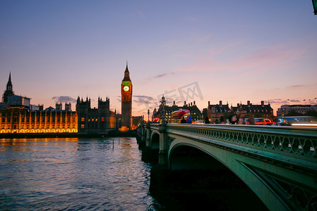 英国大本钟摄影照片_英国伦敦的大本钟和威斯敏斯特教堂
