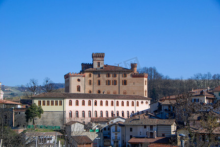 蒂法摄影照片_库尼奥巴罗洛的“Falletti”城堡 - 皮埃蒙特