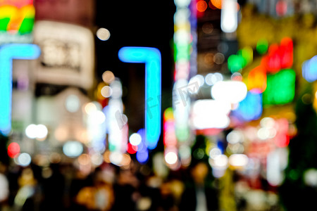 彩色图像摄影照片_夜晚的东京街头