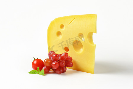 瑞士奶酪配红葡萄