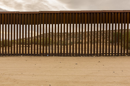 美国与墨西哥的边界墙