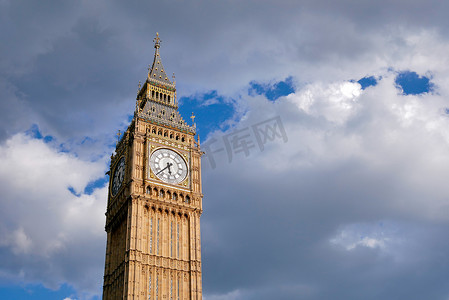 英国伦敦的大本钟和威斯敏斯特教堂